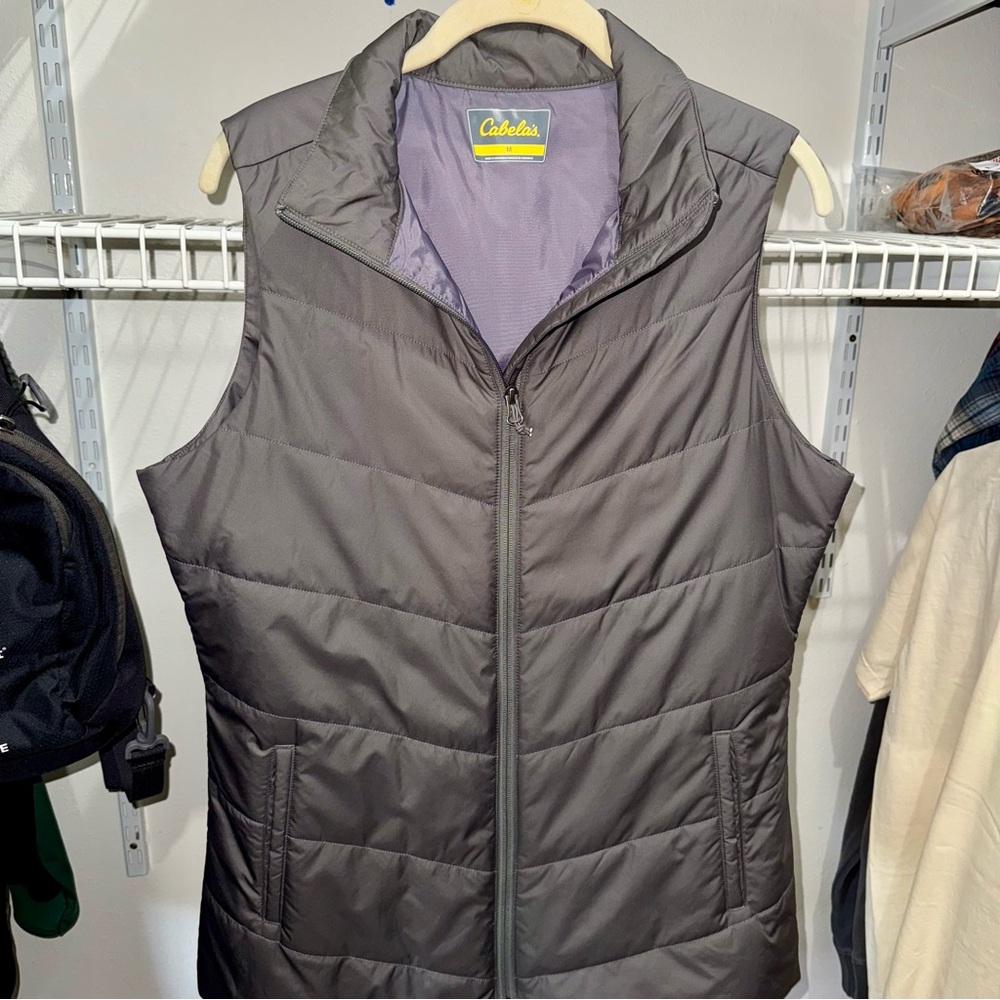 Cabela's Gray Puffer Vest
